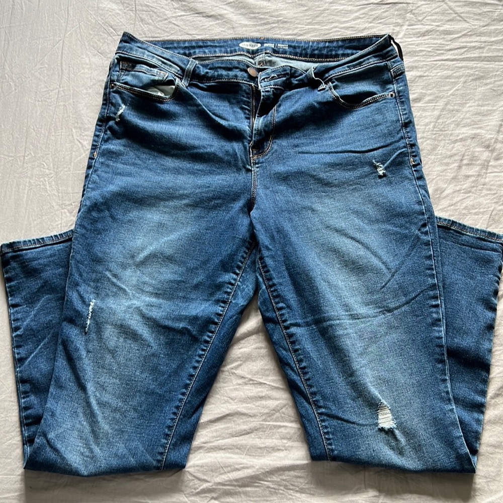 Old Navy Rockstar Super Skinny Jean, size 14